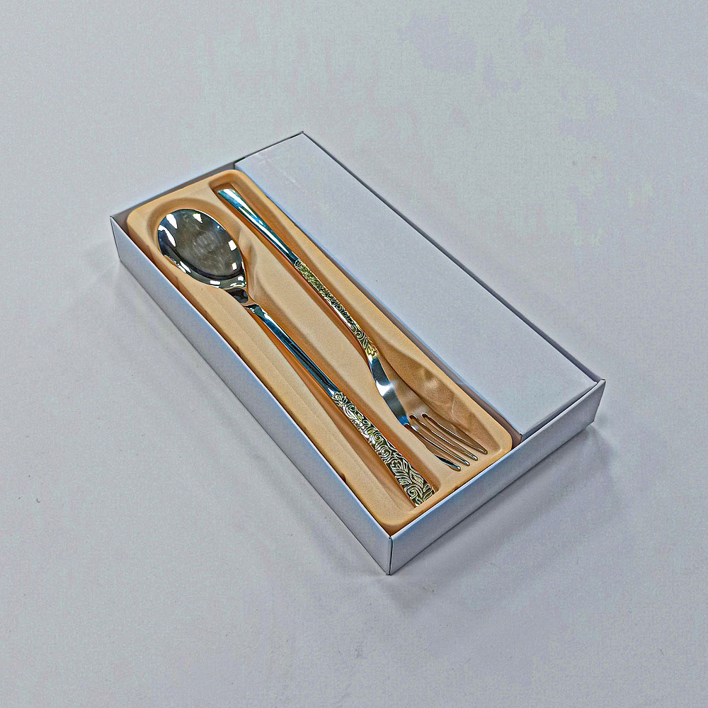 قاشق و چنگال جعبه ای سیلور طلایی کد8 کرکماز