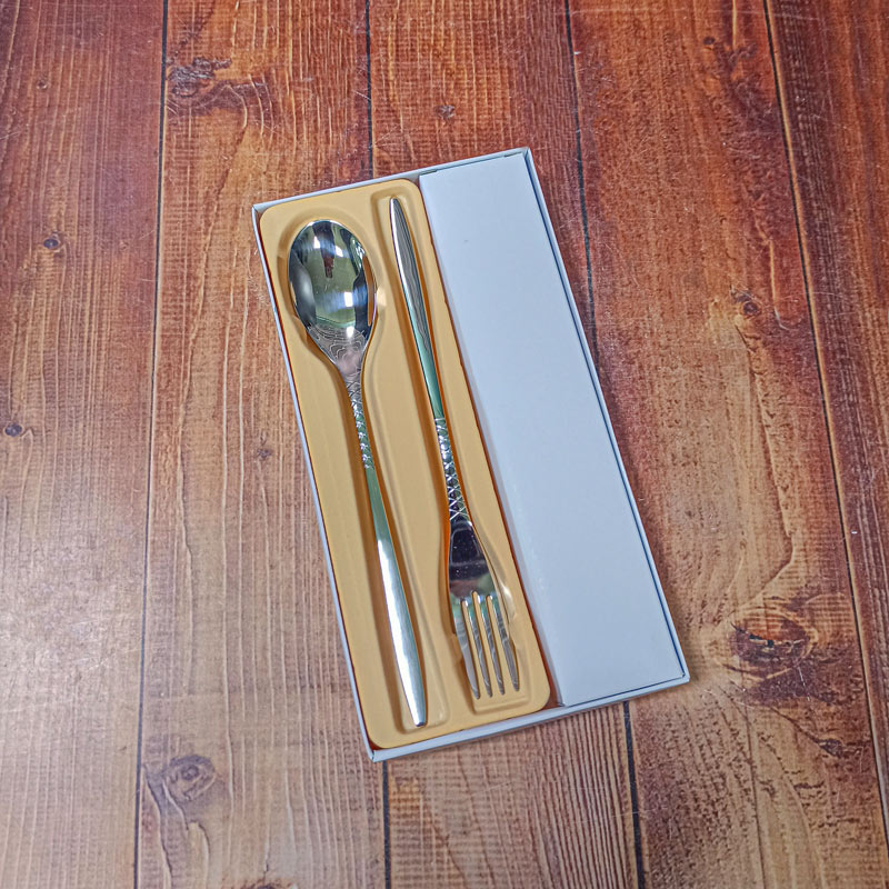 قاشق و چنگال غذاخوری جعبه ای سیلور کد2 کرکماز