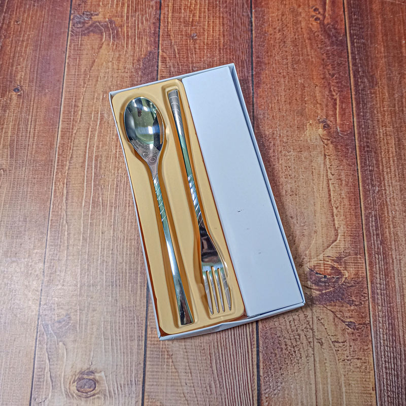 قاشق و چنگال غذاخوری جعبه ای سیلور کد4 کرکماز