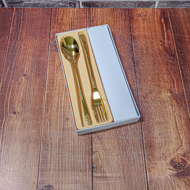 قاشق و چنگال غذاخوری جعبه ای تمام طلایی کد1 کرکماز