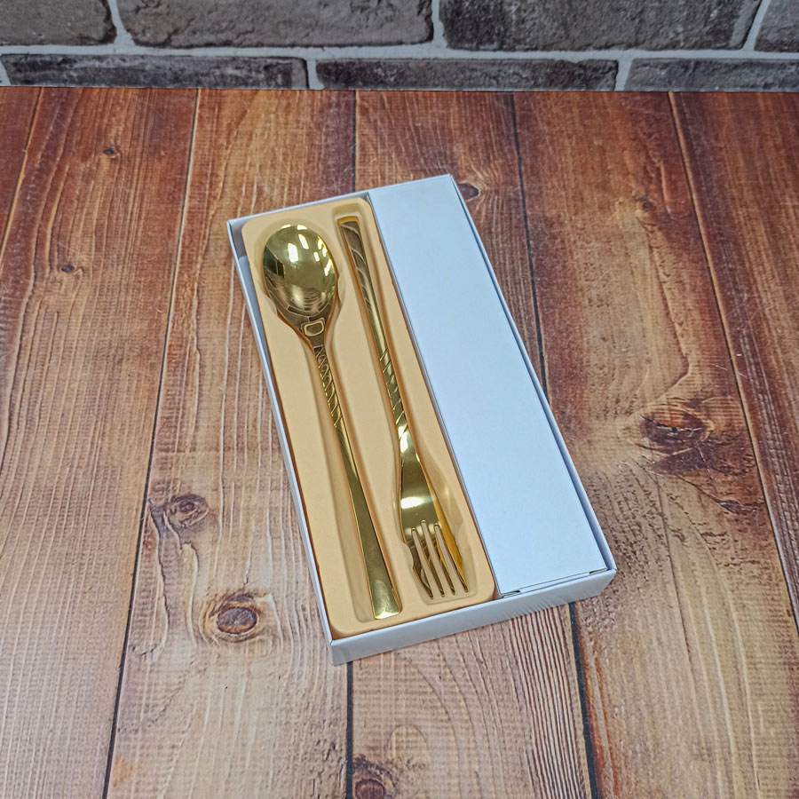 قاشق و چنگال غذاخوری جعبه ای تمام طلایی کد4 کرکماز