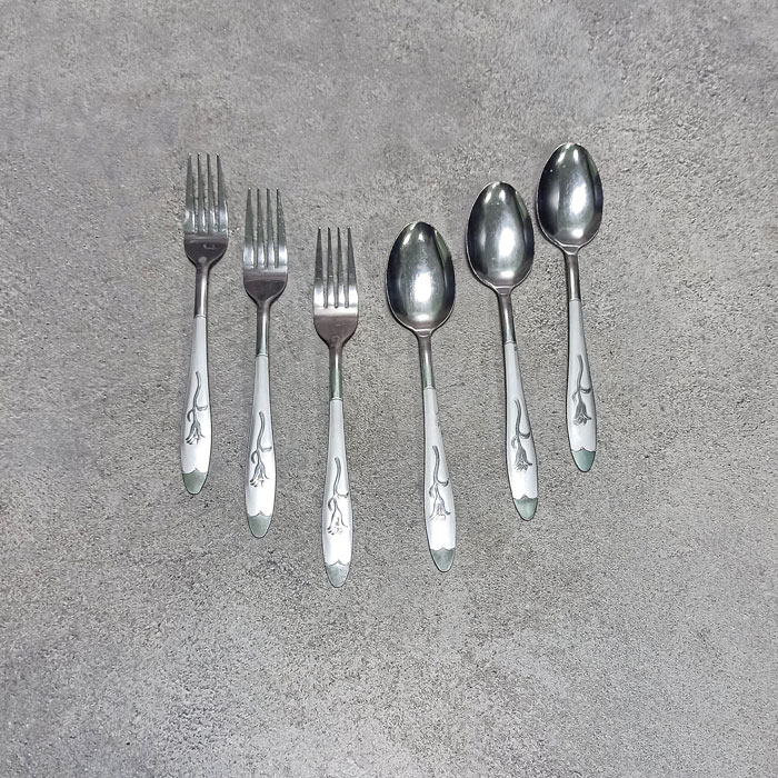 قاشق چنگال غذاخوری طرح میخک سبز سیسیلی 