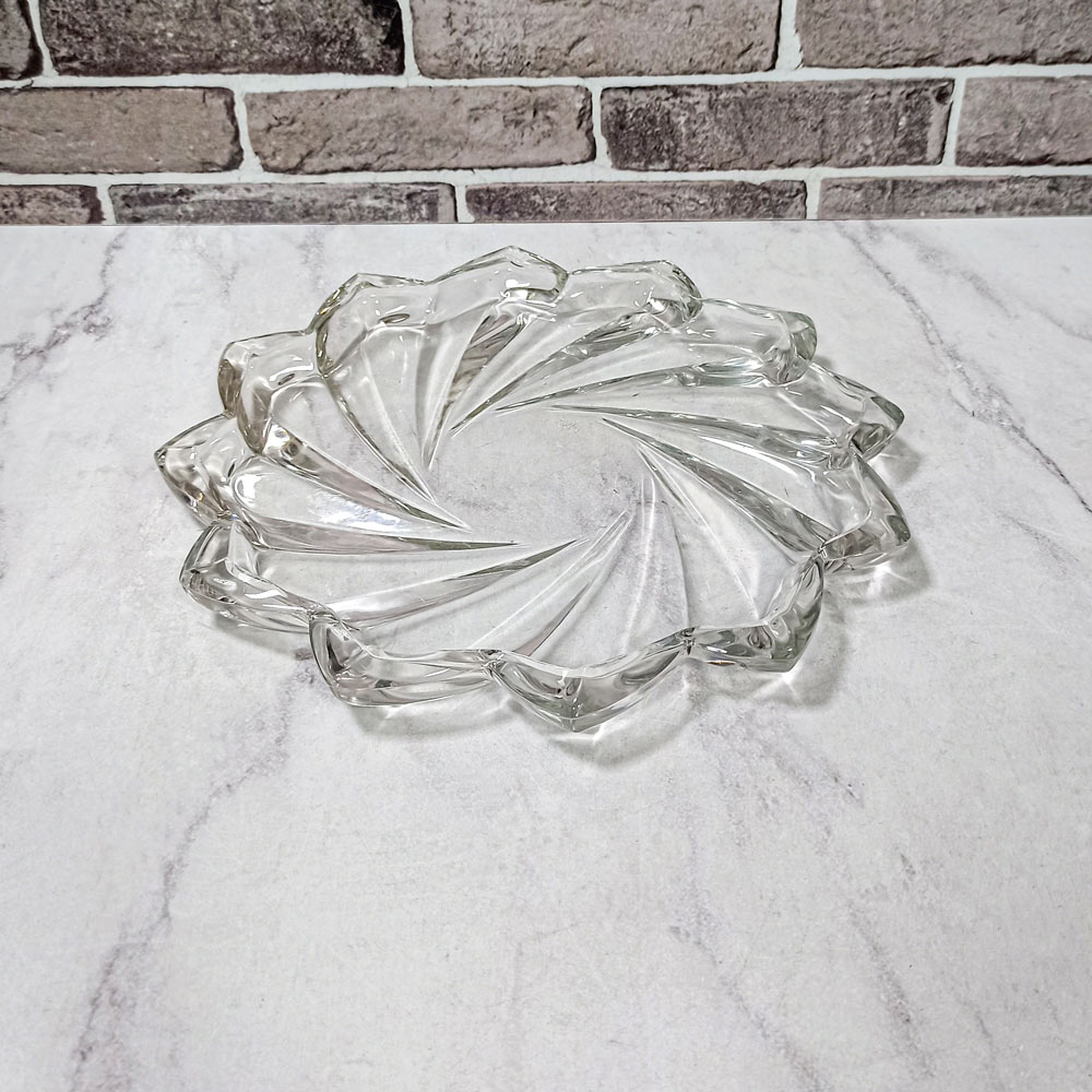 شیرینی خوری کوئین کادو کاوه 